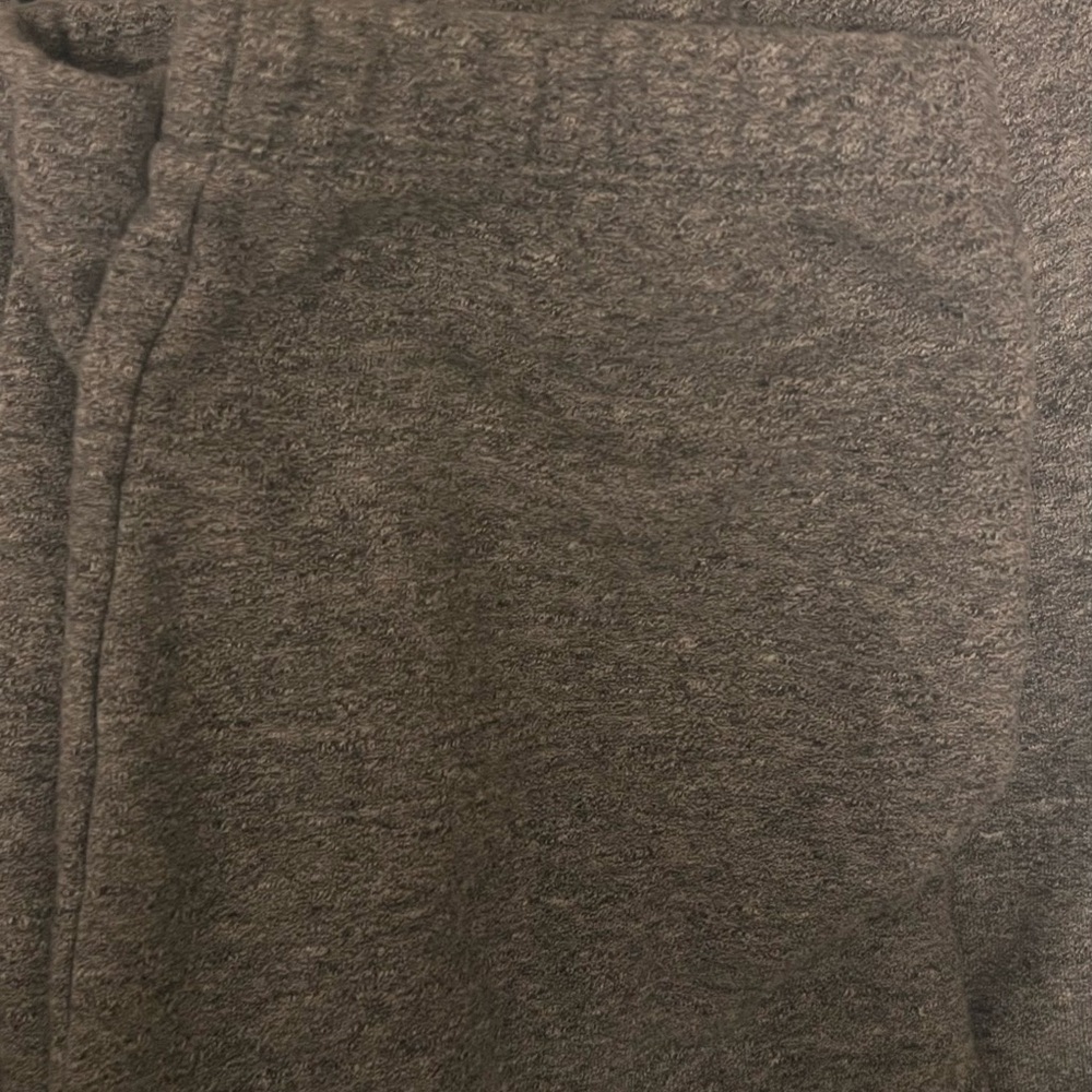 Vuori Heather Gray Men’s joggers - Picture 7 of 7